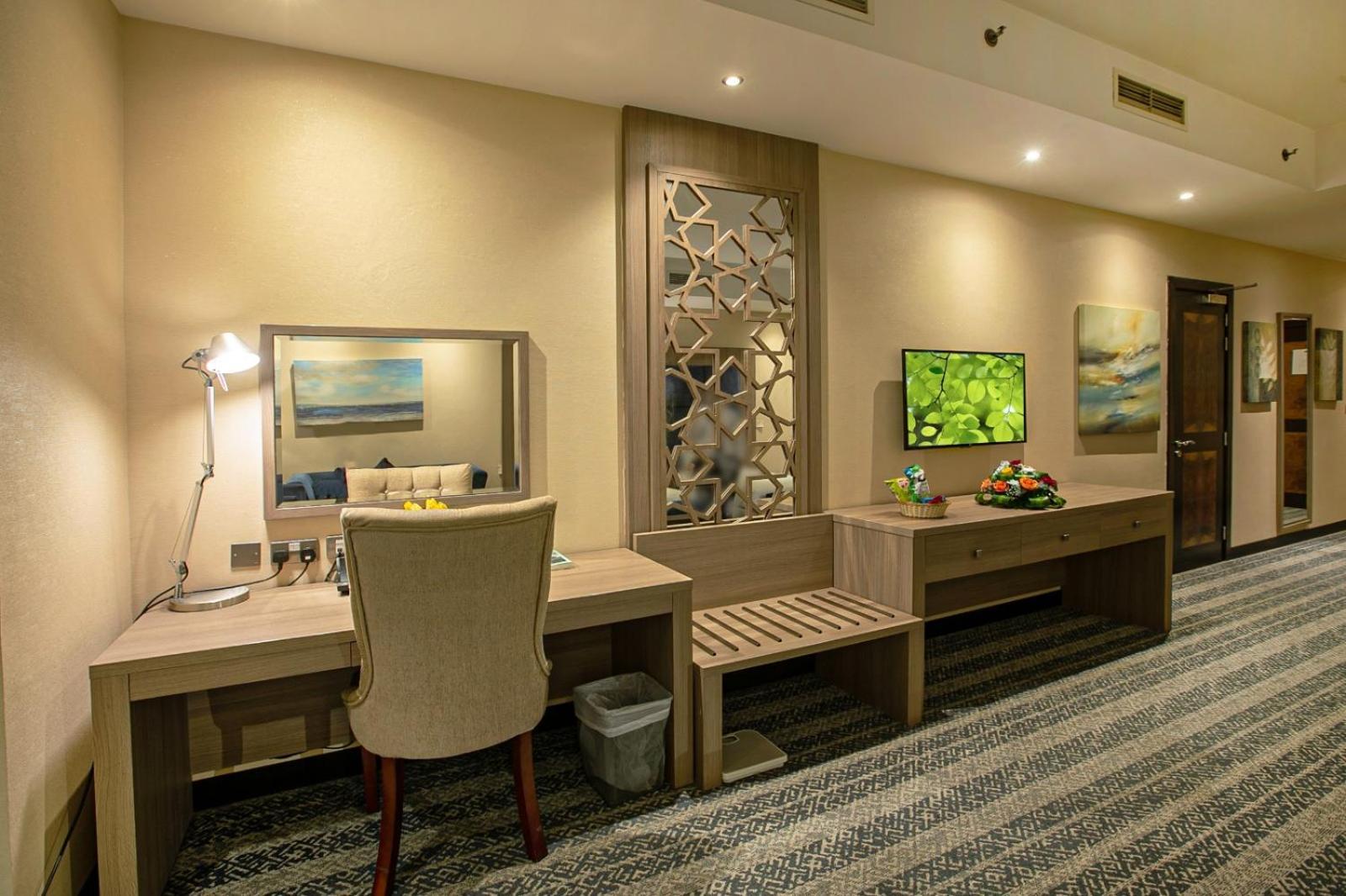 The Castle Premium Hotel Doha Dış mekan fotoğraf